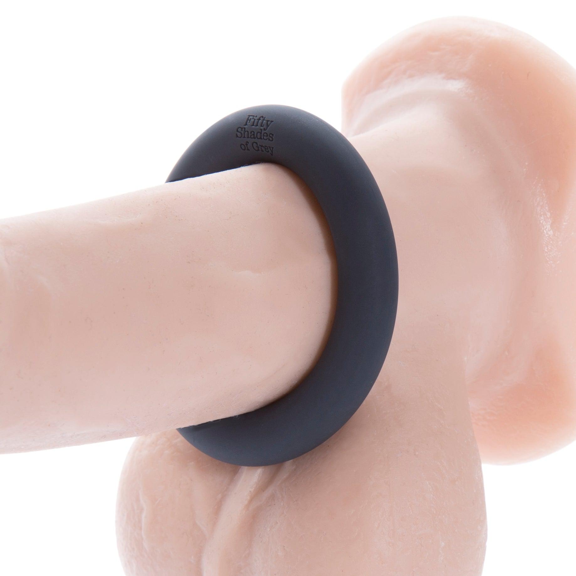 Fifty Shades of Grey a Perfect O Silicone Cock Ring